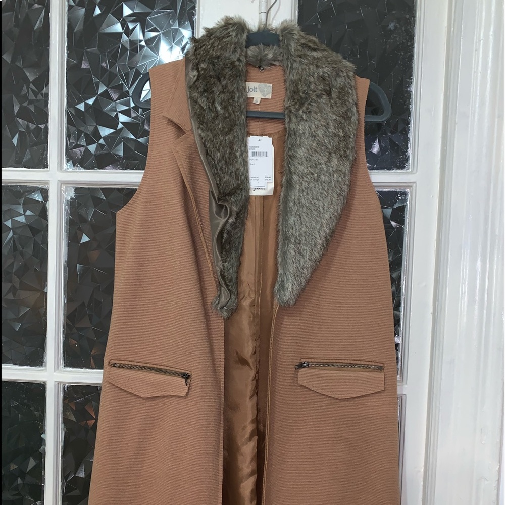 Vest with Faux fur collar